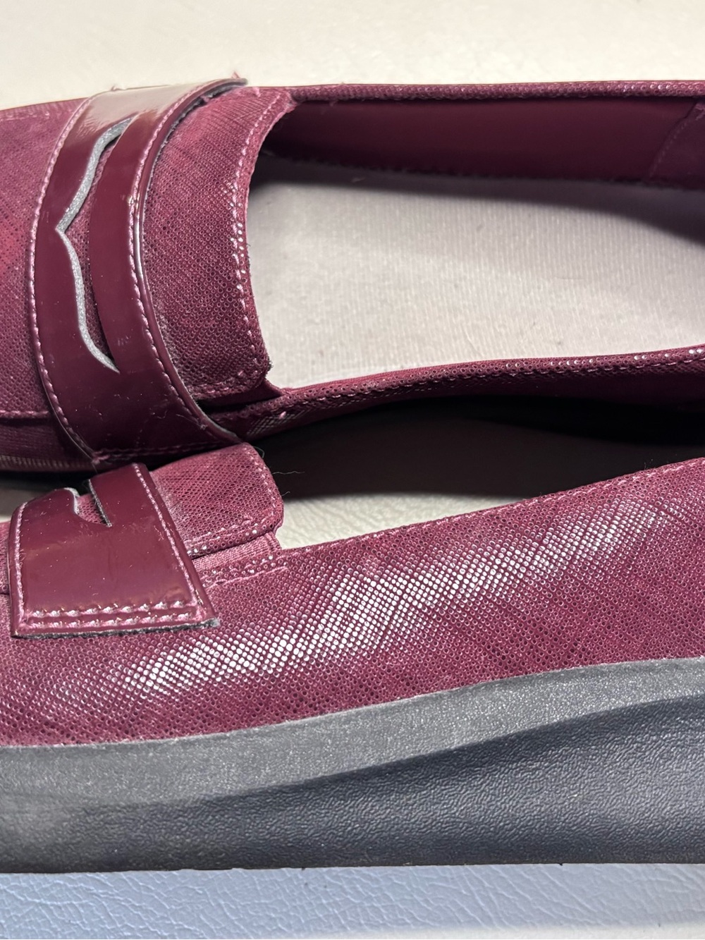 Clarks Women's Burgundy Penny Loafers